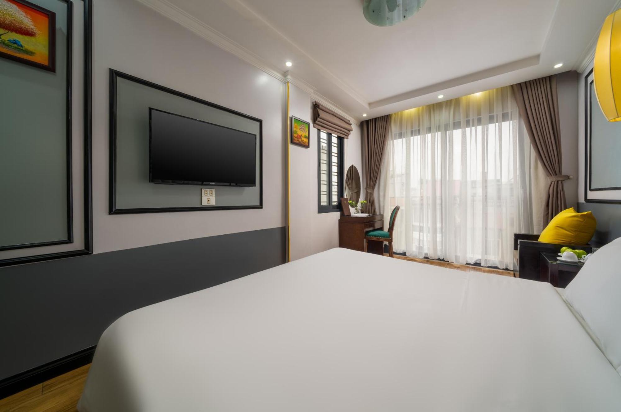 Отель Bella Premier & Rooftop Skybar Ханой