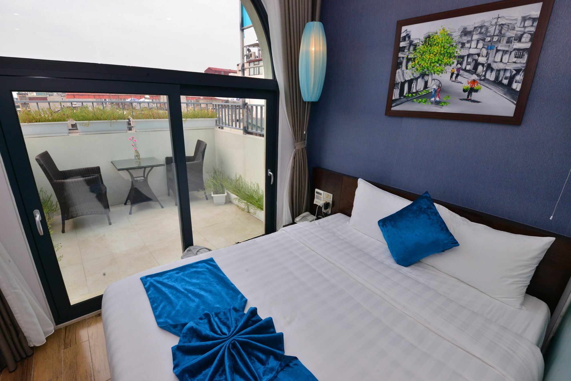 Bella Premier & Rooftop Skybar Ханой