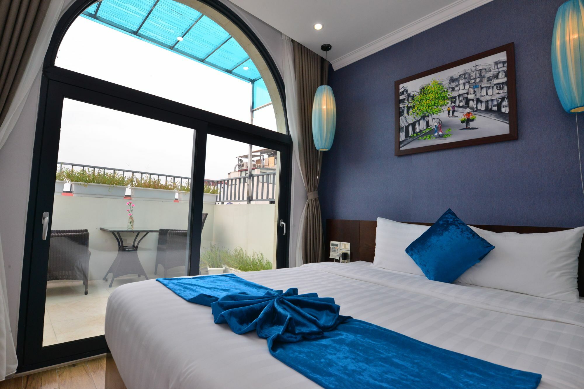 Bella Premier & Rooftop Skybar Отель 4*